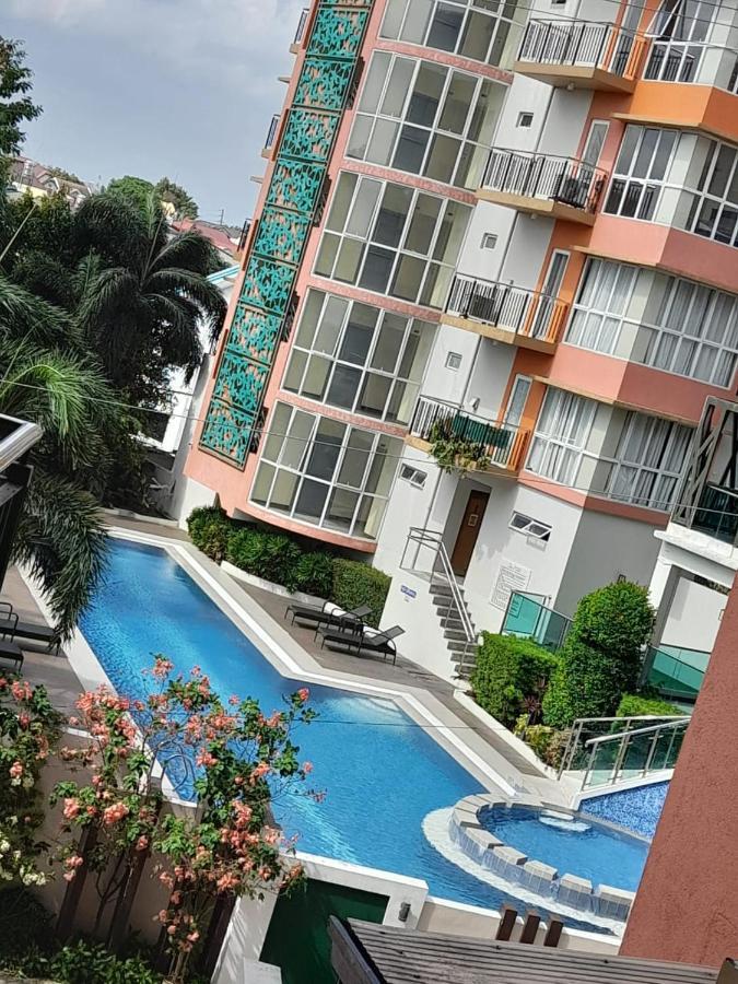 Lancris Residence Paranaque City ภายนอก รูปภาพ